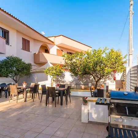 Holiday home Luxury 12 *