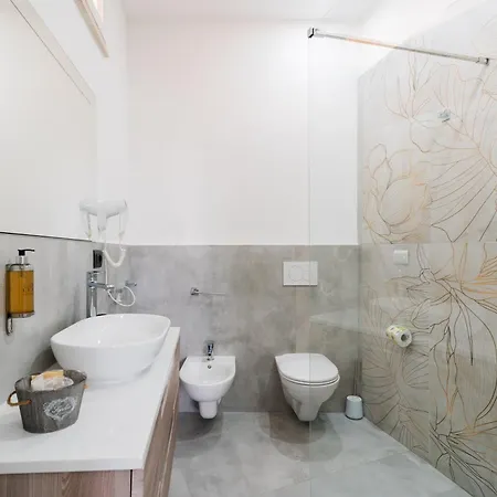 Luxury 12 Holiday home *